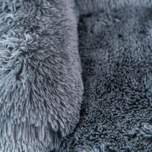 Afbeelding in Gallery-weergave laden, MrFluffyFriend® - Fluffy Bankbeschermer voor Honden en Katten
